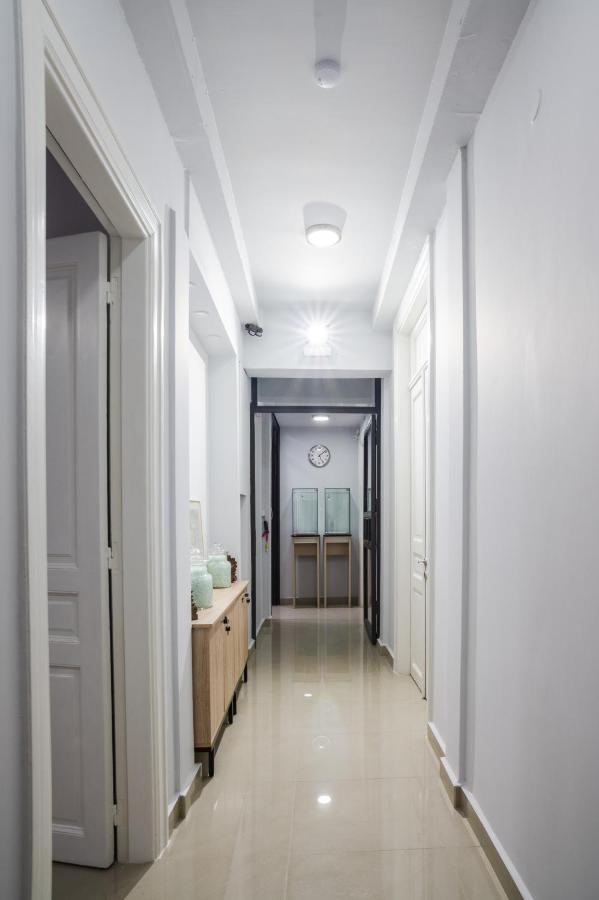 Polytimon, An Athenian Neoclassical Apartment Экстерьер фото