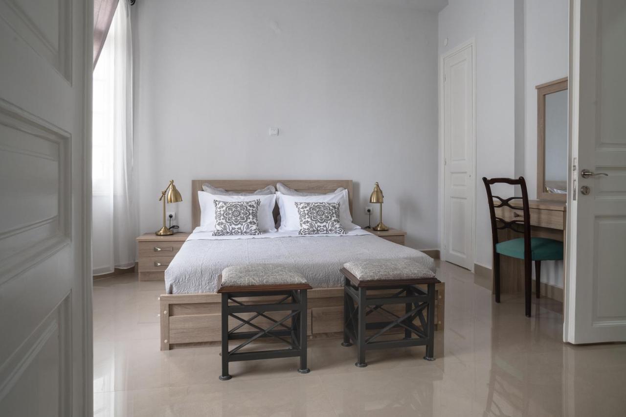 Polytimon, An Athenian Neoclassical Apartment Экстерьер фото